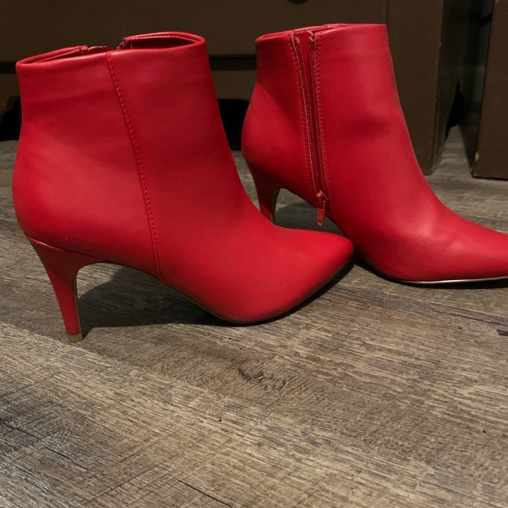 Women’s shoes Apt. 9, size 7